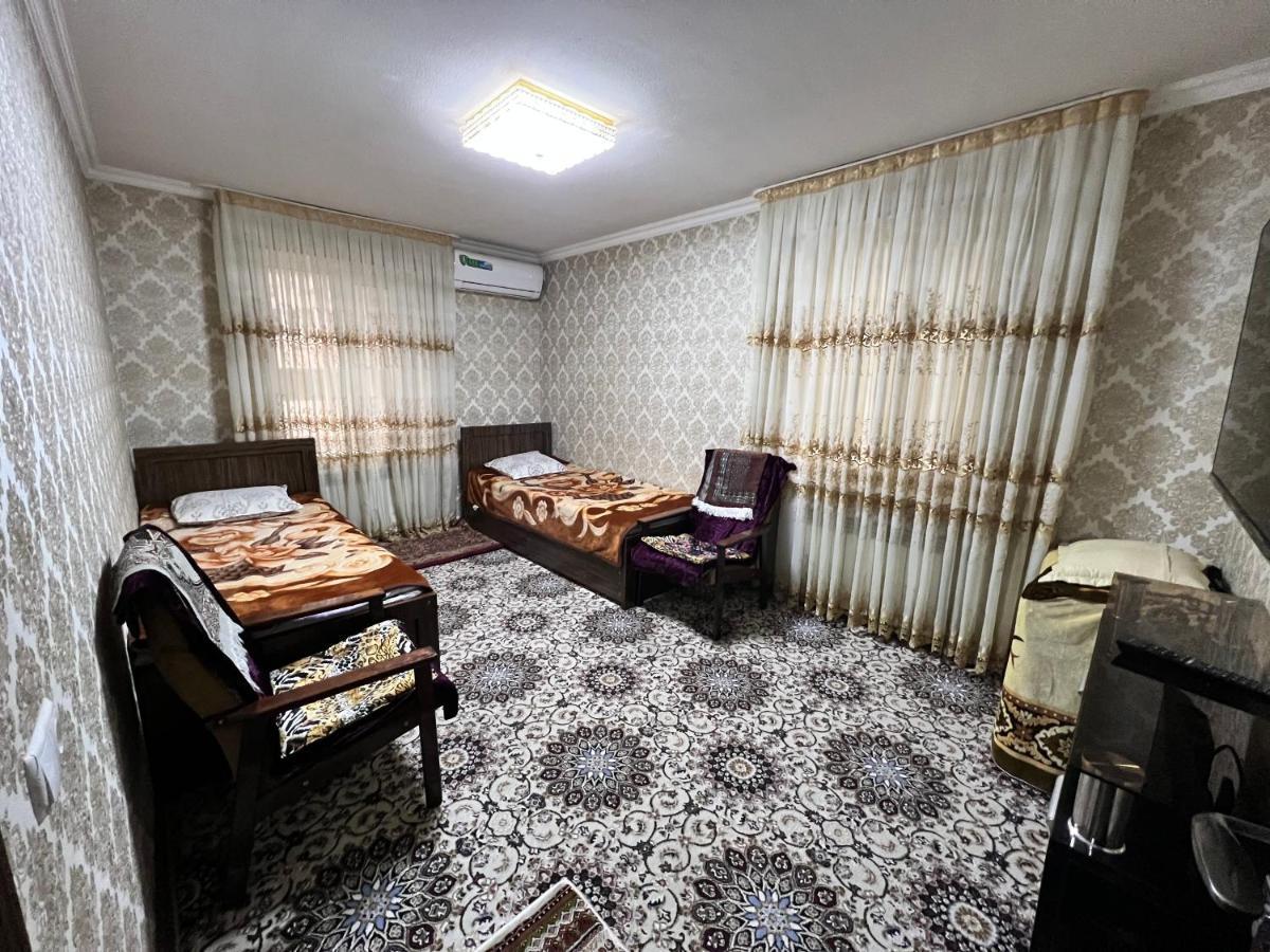 Muharram Homestay In The Neighborhood Of The Registan Square, 家族 ゲストハウス Samarkand Eksteriør bilde